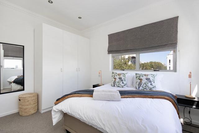 3 Bedroom Property for Sale in Green Point Western Cape